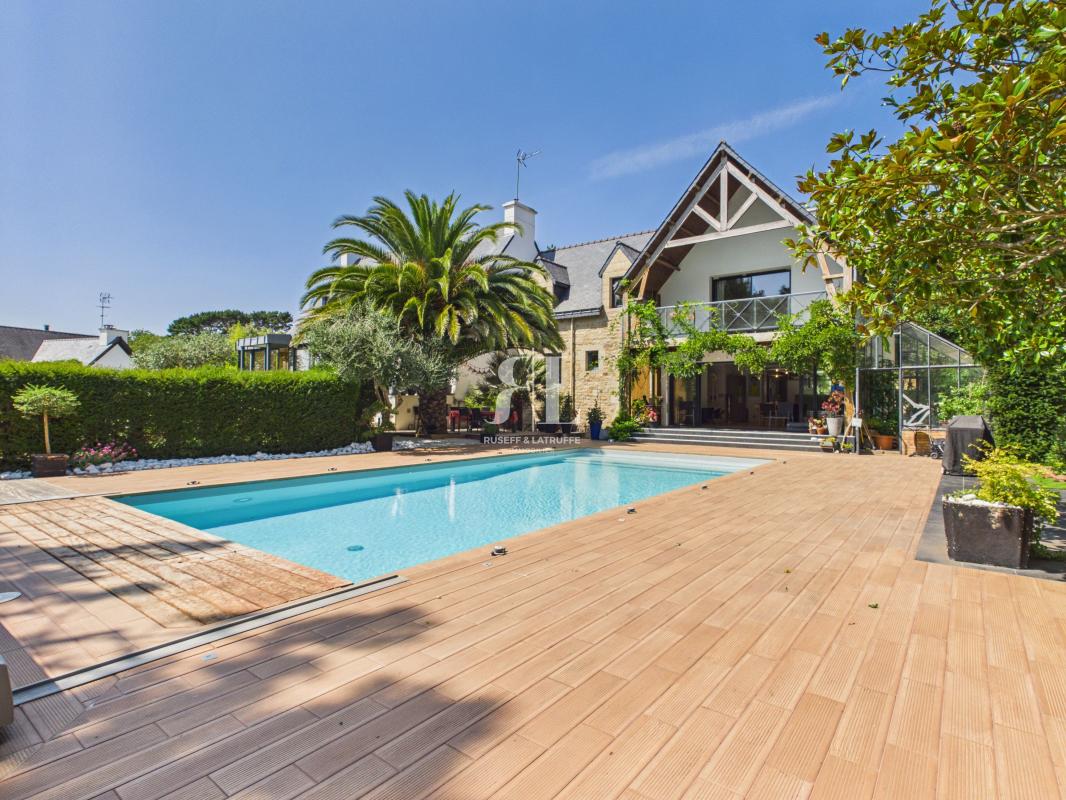 Maison 7 pièces 350 m² · à Guidel · 350 m² · 1 498 000 €