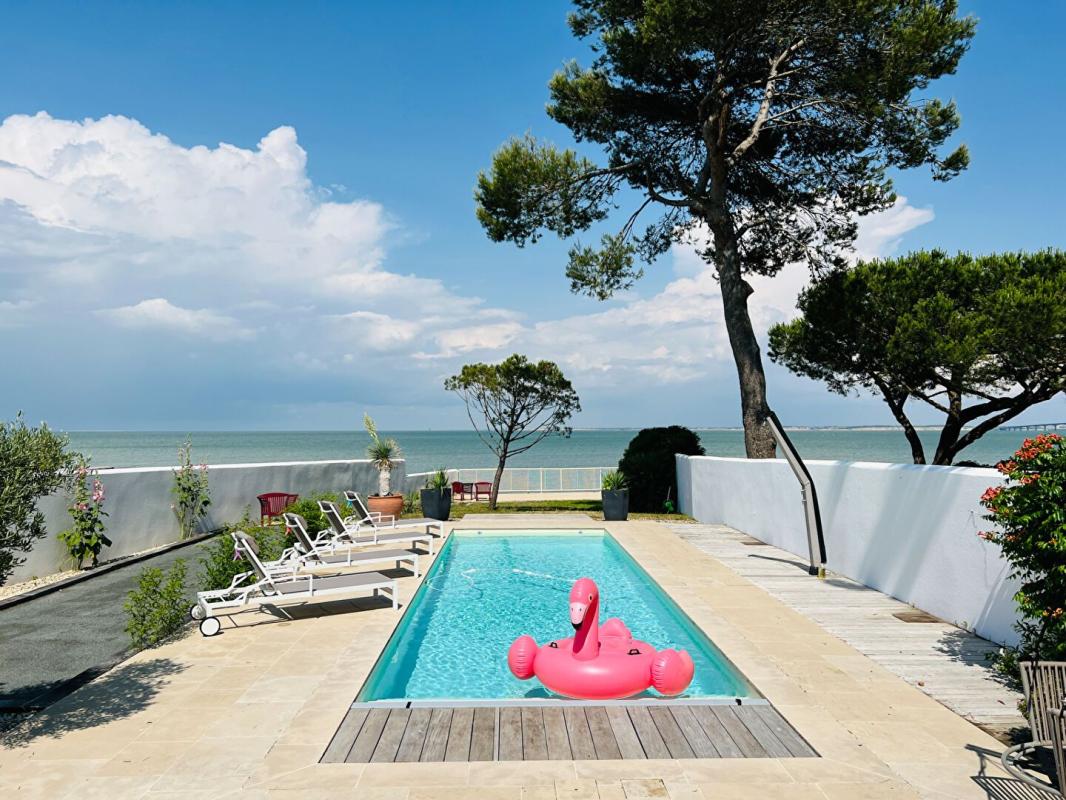 Maison 5 pièces 204 m² · à La Flotte · 204 m² · 2 398 900 €