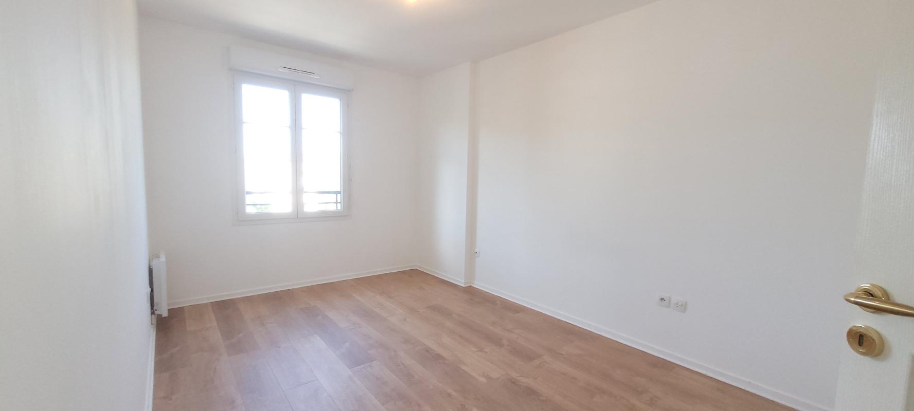 Appartement – LE PLESSIS ROBINSON HAUTS-DE-SEINE ILE-DE-FRANCE - Vue 5