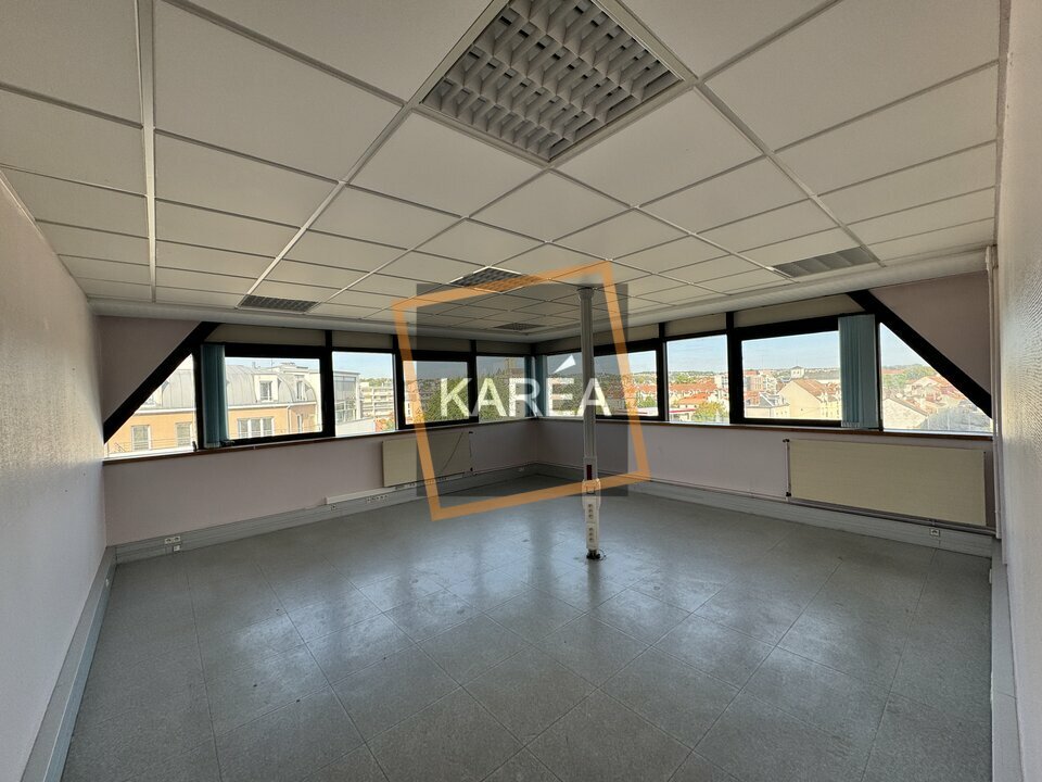 Local commercial 347 m² · à Meaux · 347 m² · 6 019 €/mois