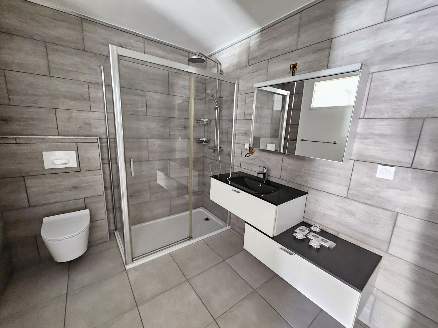 Appartement – PONT DE VAUX AIN AUVERGNE-RHÔNE-ALPES - Vue 4