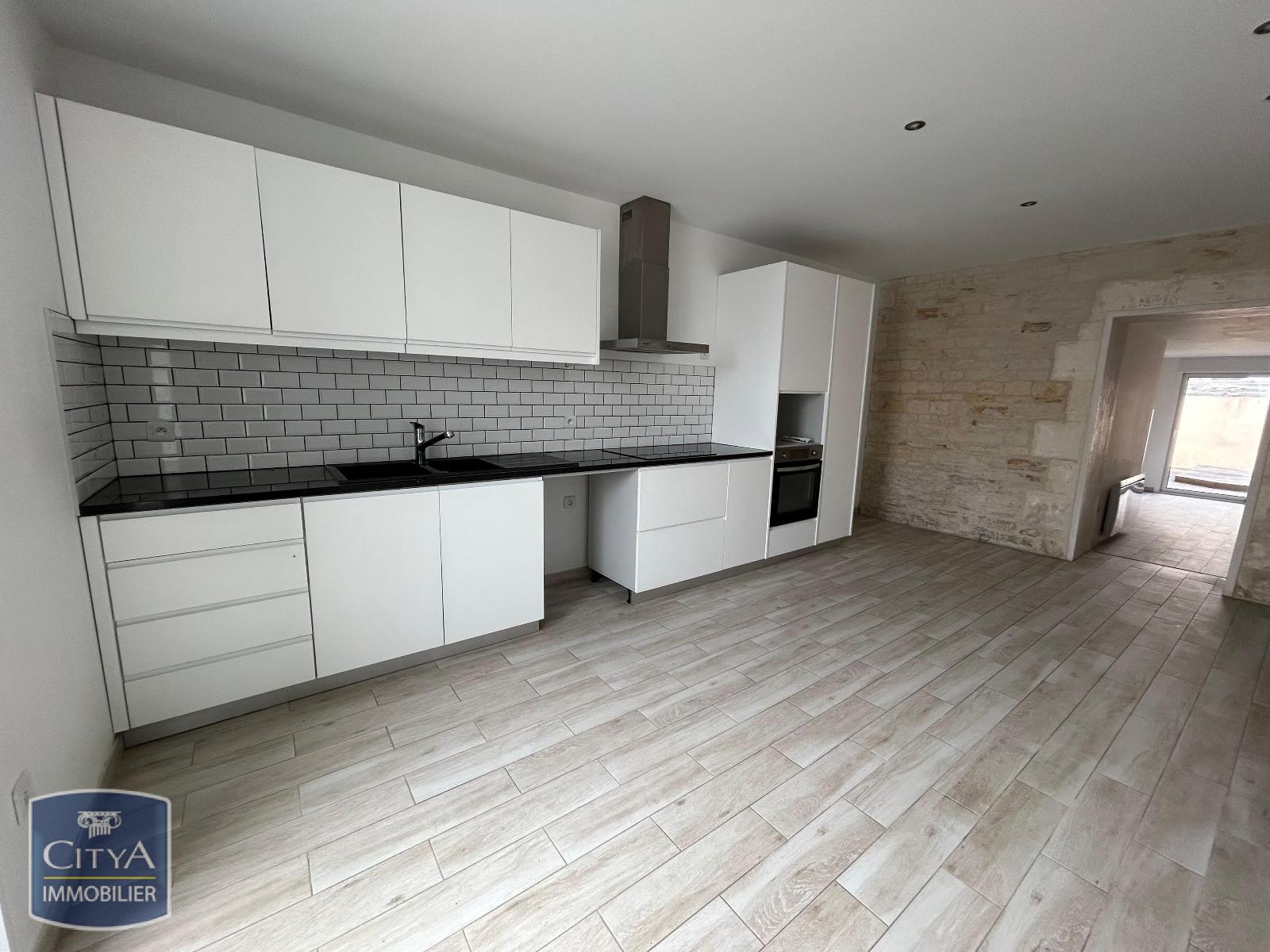 Maison 4 pièces 92 m² · à Ste Soulle · 92 m² · 1 100 €/mois