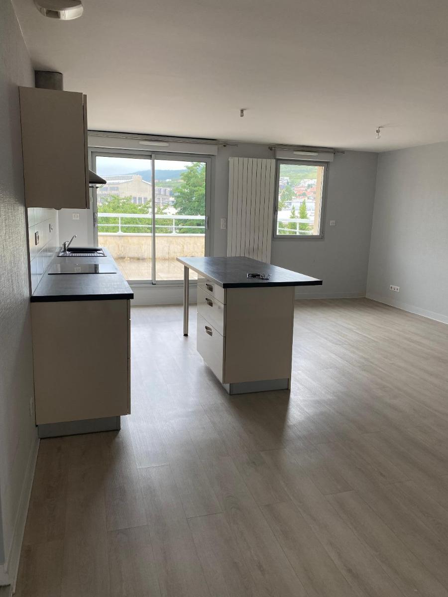 Appartement 3 pièces 73 m² · à Clermont Ferrand · 73 m² · 815 €/mois