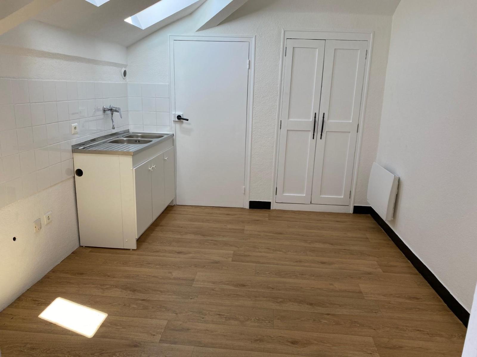 Appartement – AUBENAS ARDECHE AUVERGNE-RHÔNE-ALPES - Vue 2