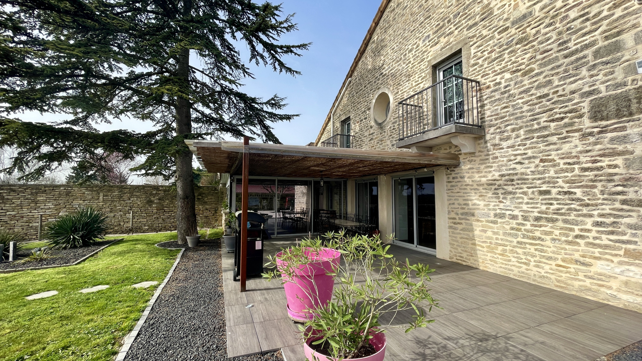 Maison 16 pièces 466 m² · à Bligny-lès-Beaune · 466 m² · 1 369 000 €