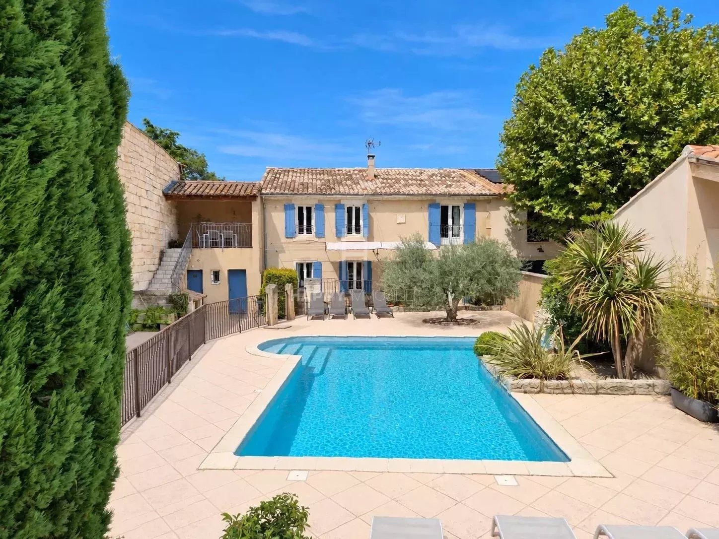 Maison 10 pièces 202 m² · à Graveson · 202 m² · 725 000 €