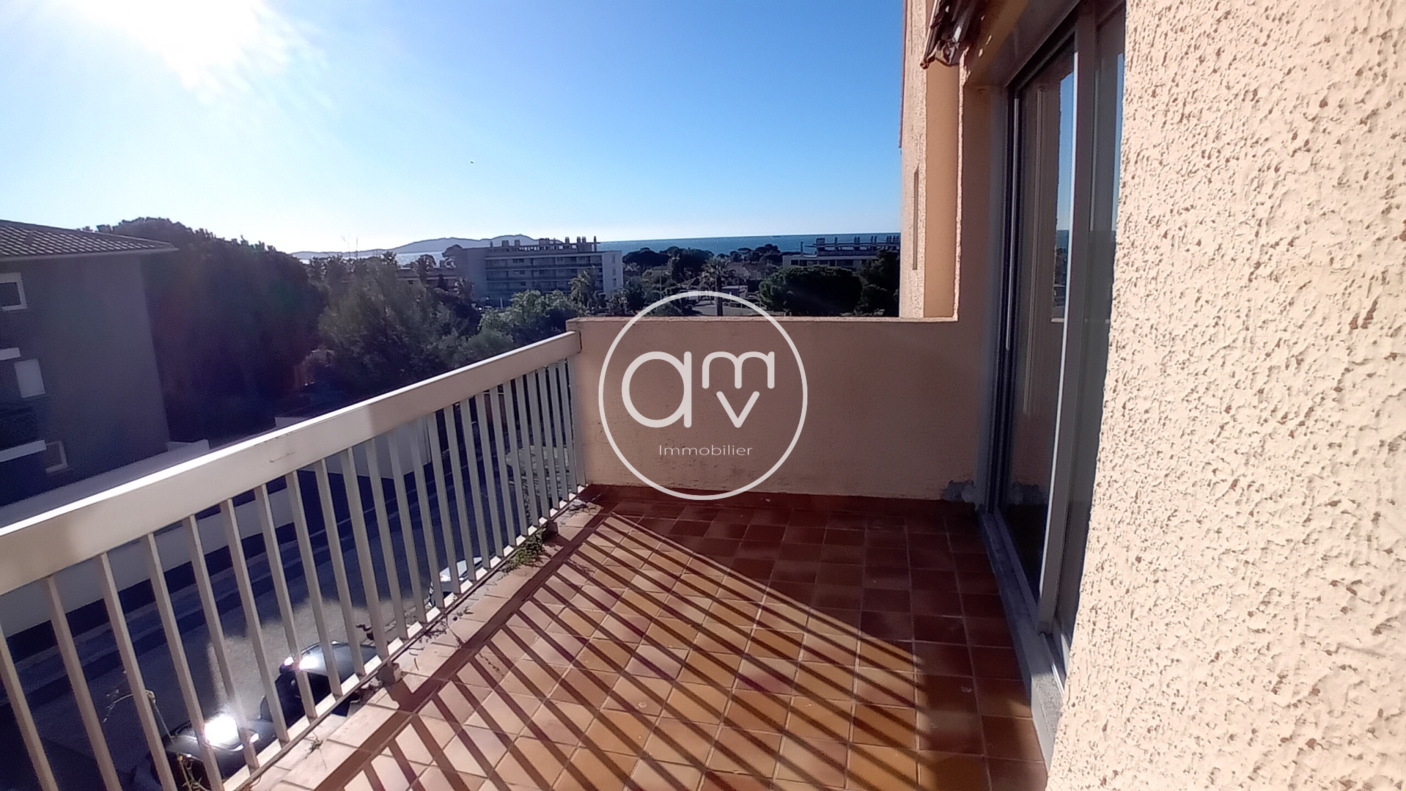 Appartement 1 pièce 25 m² · à Carqueiranne · 25 m² · 210 000 €