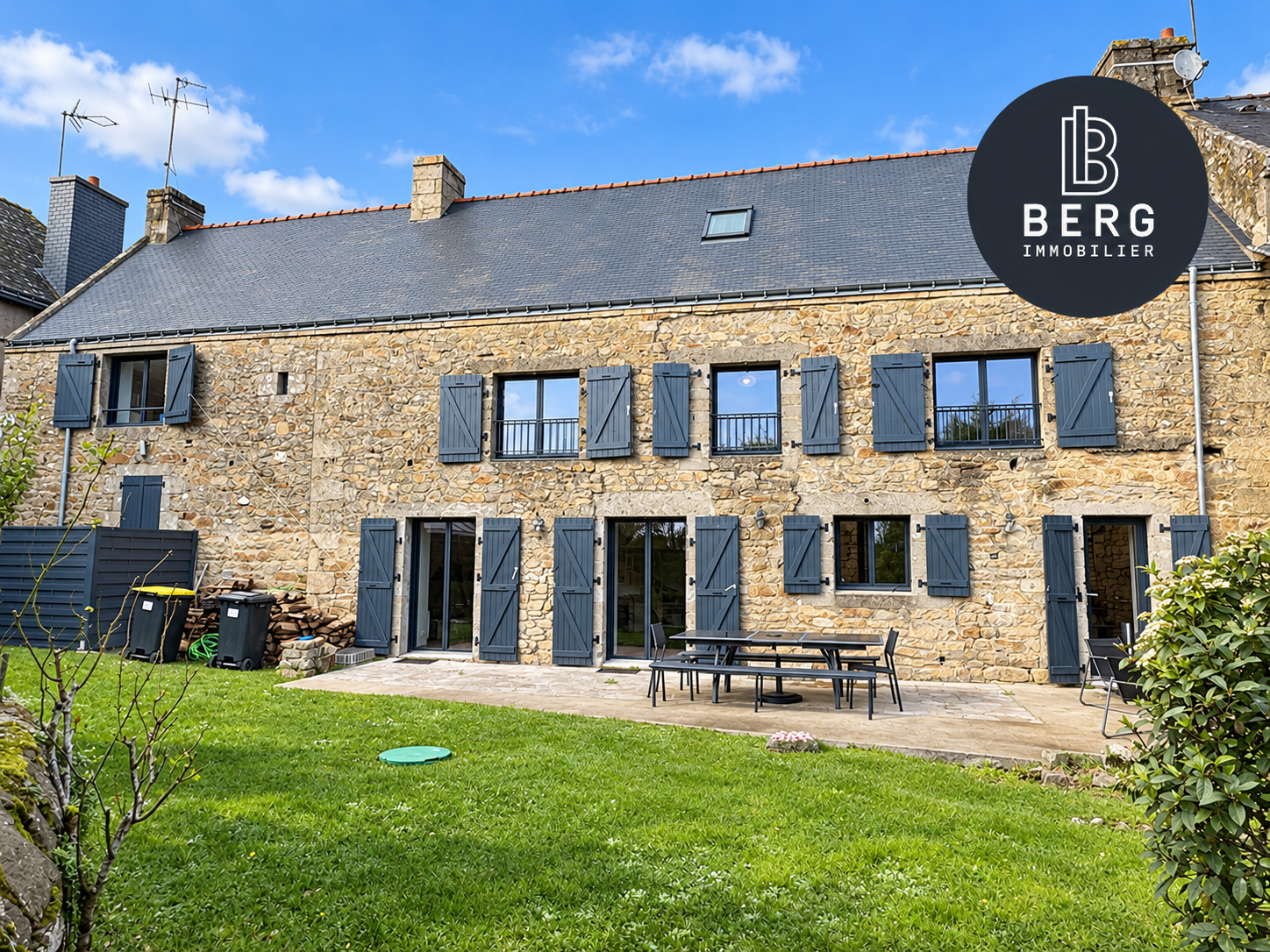 Maison 4 pièces 210 m² · à Ploemel · 210 m² · 599 386 €
