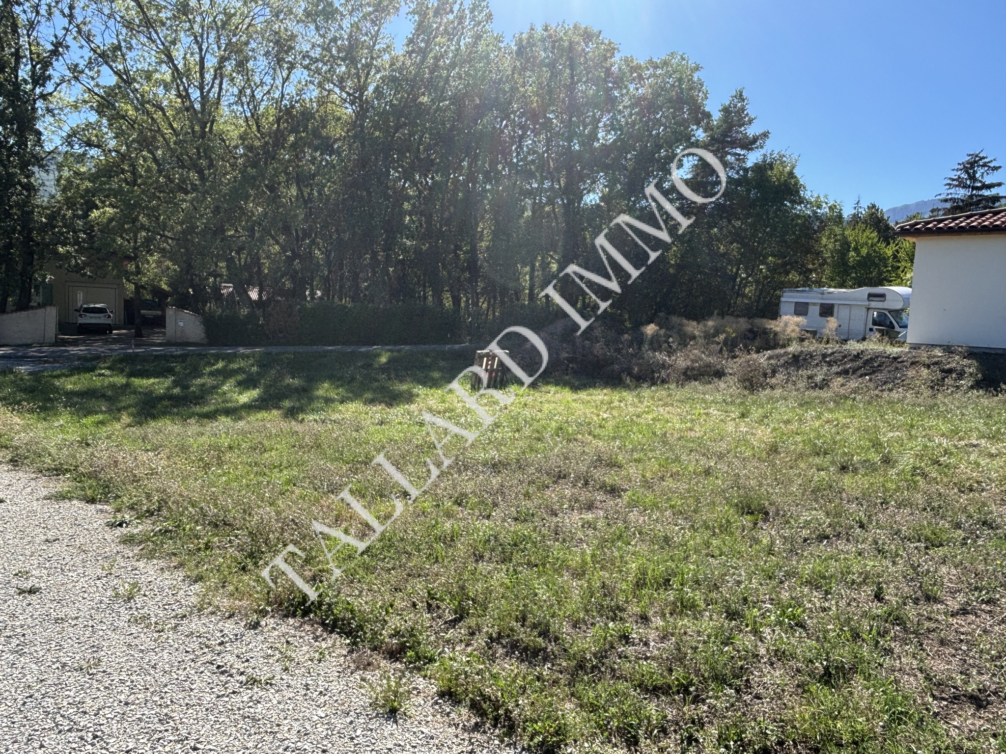 Achat Terrain 717m² TALLARD 05130 - Vue 5