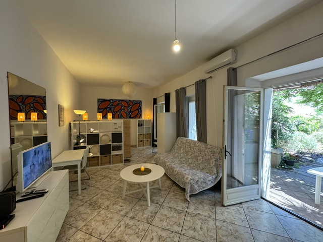 Appartement – HYERES VAR PROVENCE-ALPES-COTE-D-AZUR - Vue 4