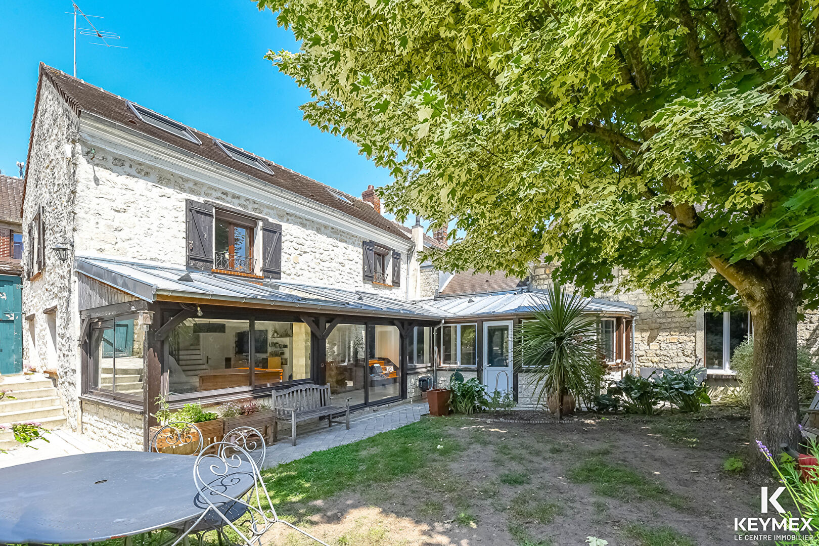 Maison 10 pièces 179 m² · à Champagne sur Oise · 179 m² · 399 900 €