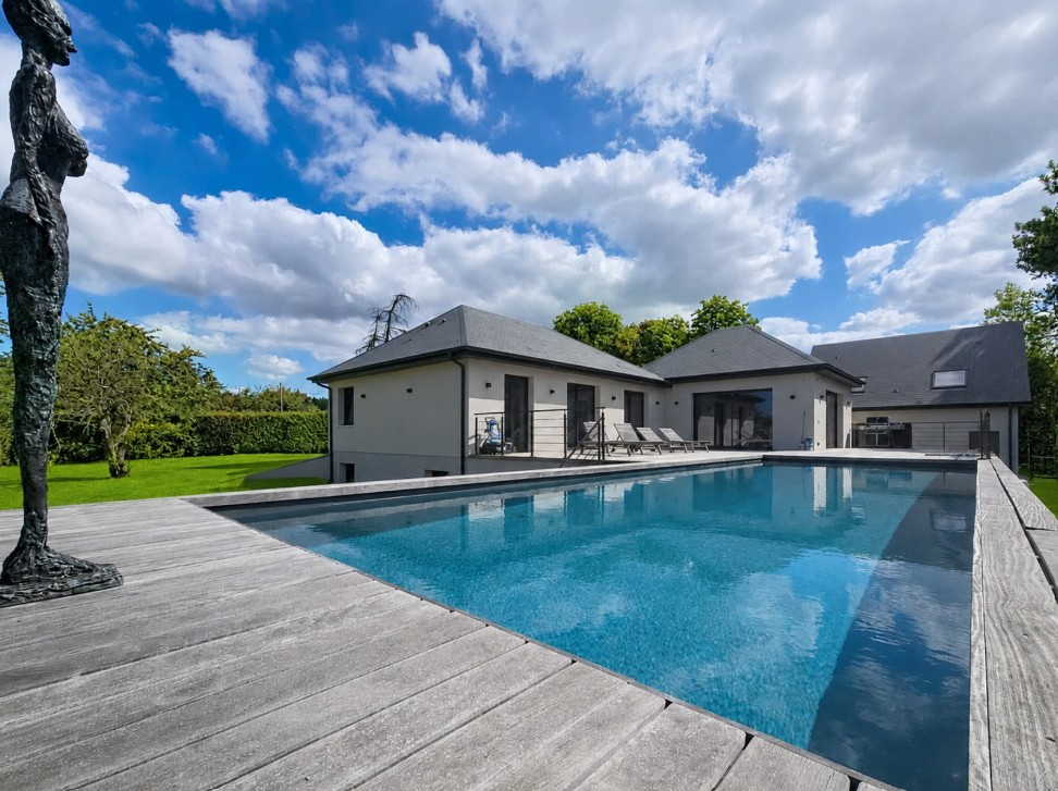Maison 8 pièces 170 m² · à Pont L Eveque · 170 m² · 845 000 €