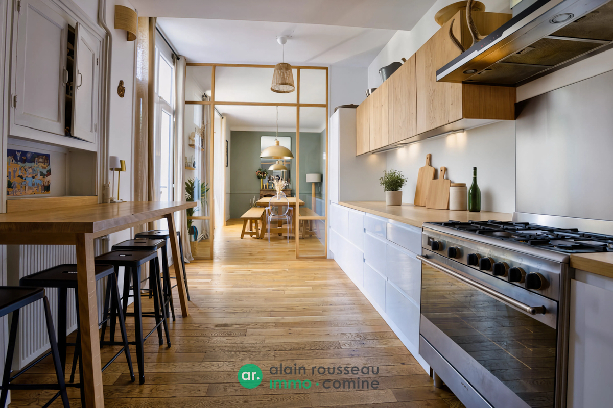 Maison 10 pièces 223 m² · à Angers · 223 m² · 775 000 €