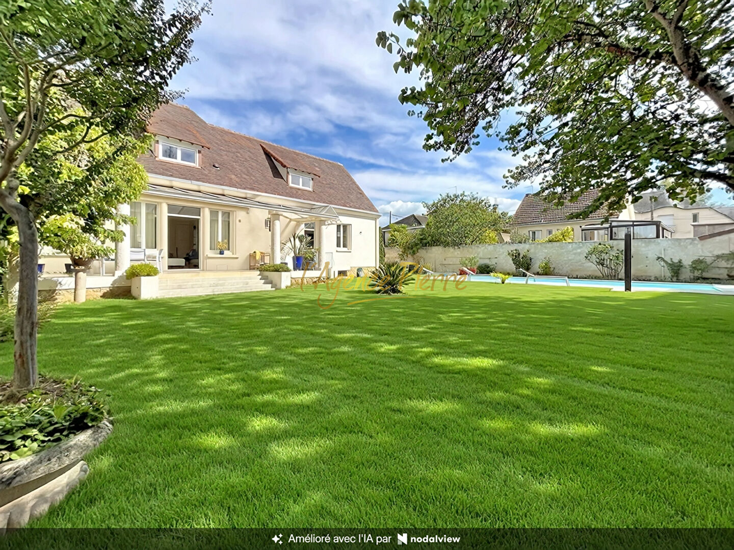 Maison 8 pièces 205 m² · à Chatellerault · 205 m² · 525 000 €