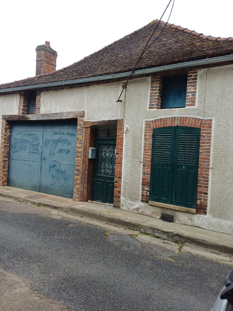 Maison 2 pièces 71 m² · à Villeneuve sur Yonne · 71 m² · 70 000 €