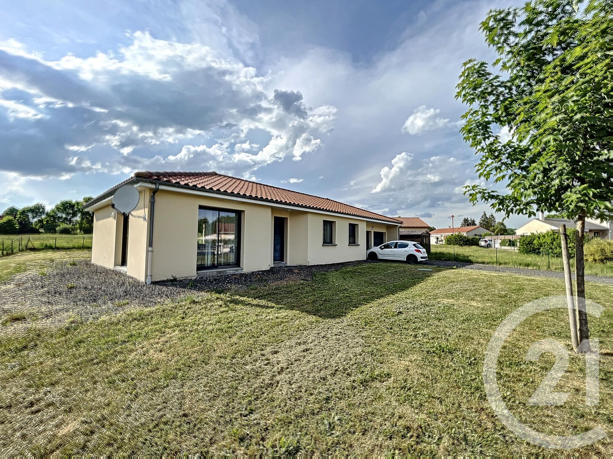 Maison 4 pièces 90 m² · à Landogne · 90 m² · 745 €/mois