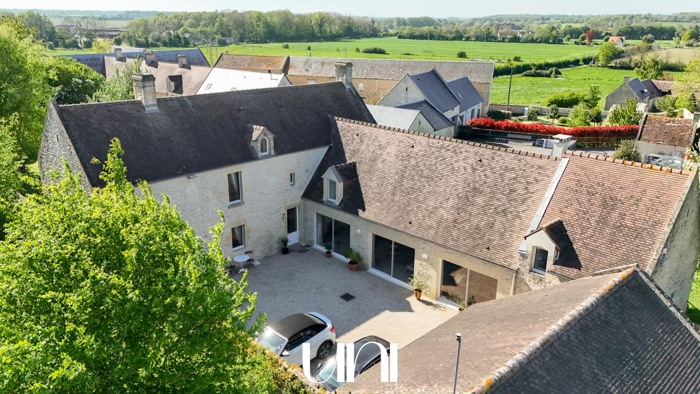 Maison 7 pièces 280 m² · à Creully sur Seulles · 280 m² · 840 000 €