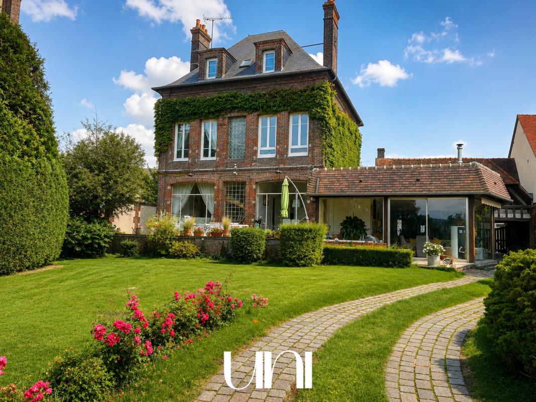 Maison 8 pièces 260 m² · à Mézidon Vallée d'Auge · 260 m² · 555 000 €