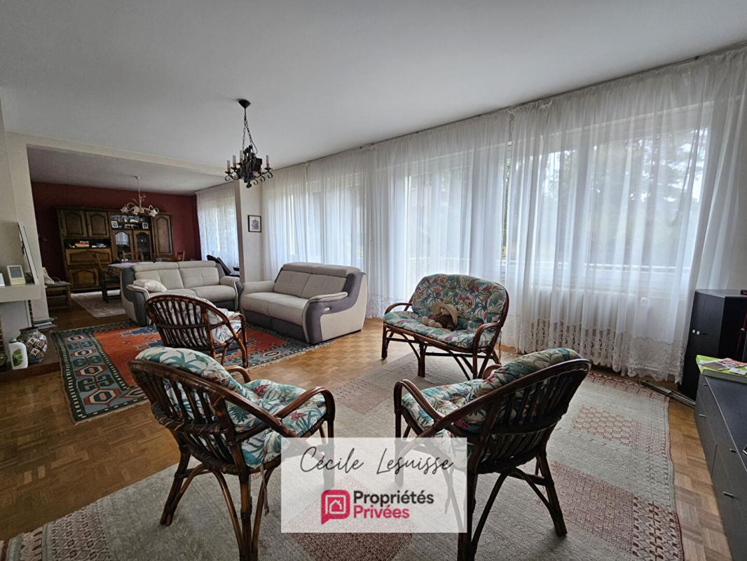 Maison 8 pièces 188 m² · à Lillebonne · 188 m² · 265 700 €