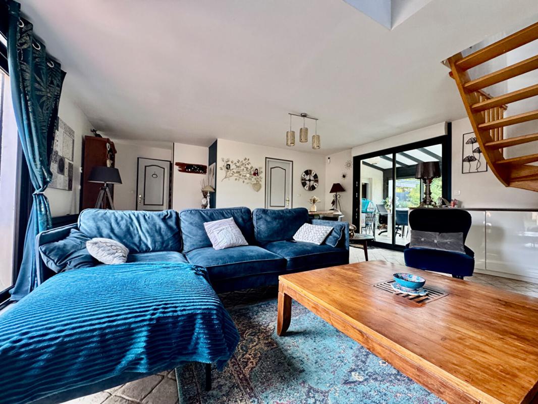 Maison 6 pièces 129 m² · à Sains en Amienois · 129 m² · 399 990 €