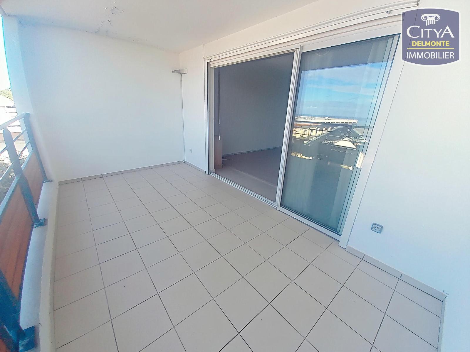 Appartement – ST PIERRE - Vue 2