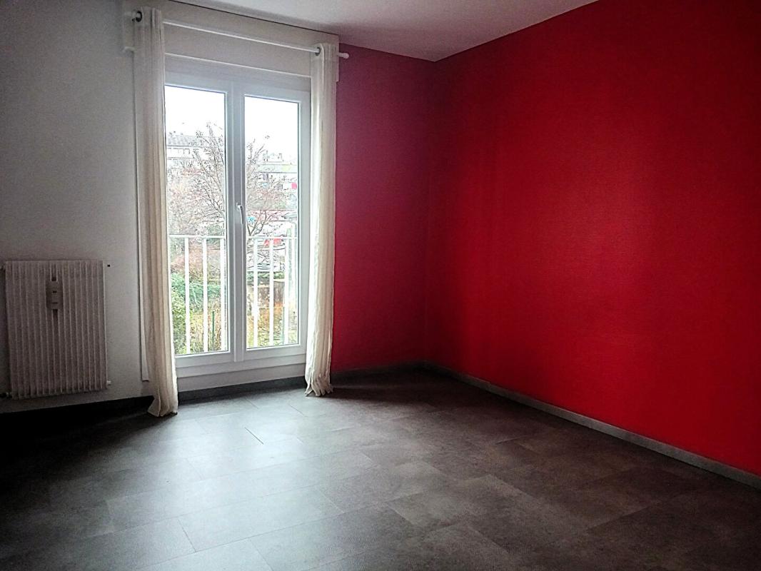 Appartement – LONS LE SAUNIER JURA BOURGOGNE-FRANCHE-COMTÉ - Vue 5