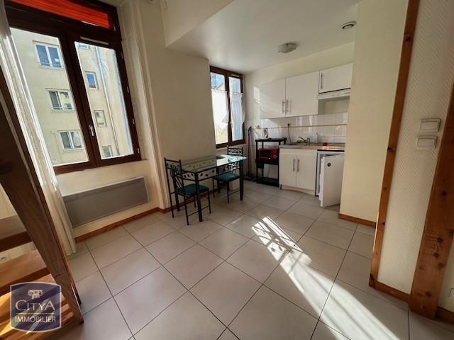 Appartement – ST ETIENNE LOIRE AUVERGNE-RHÔNE-ALPES - Vue 2