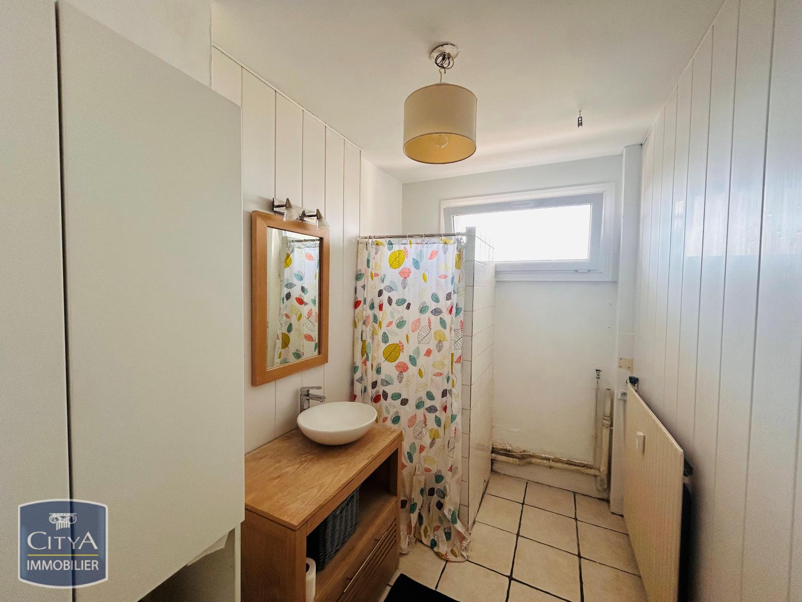 Appartement – PORT DE BOUC BOUCHES-DU-RHONE PROVENCE-ALPES-COTE-D-AZUR - Vue 5