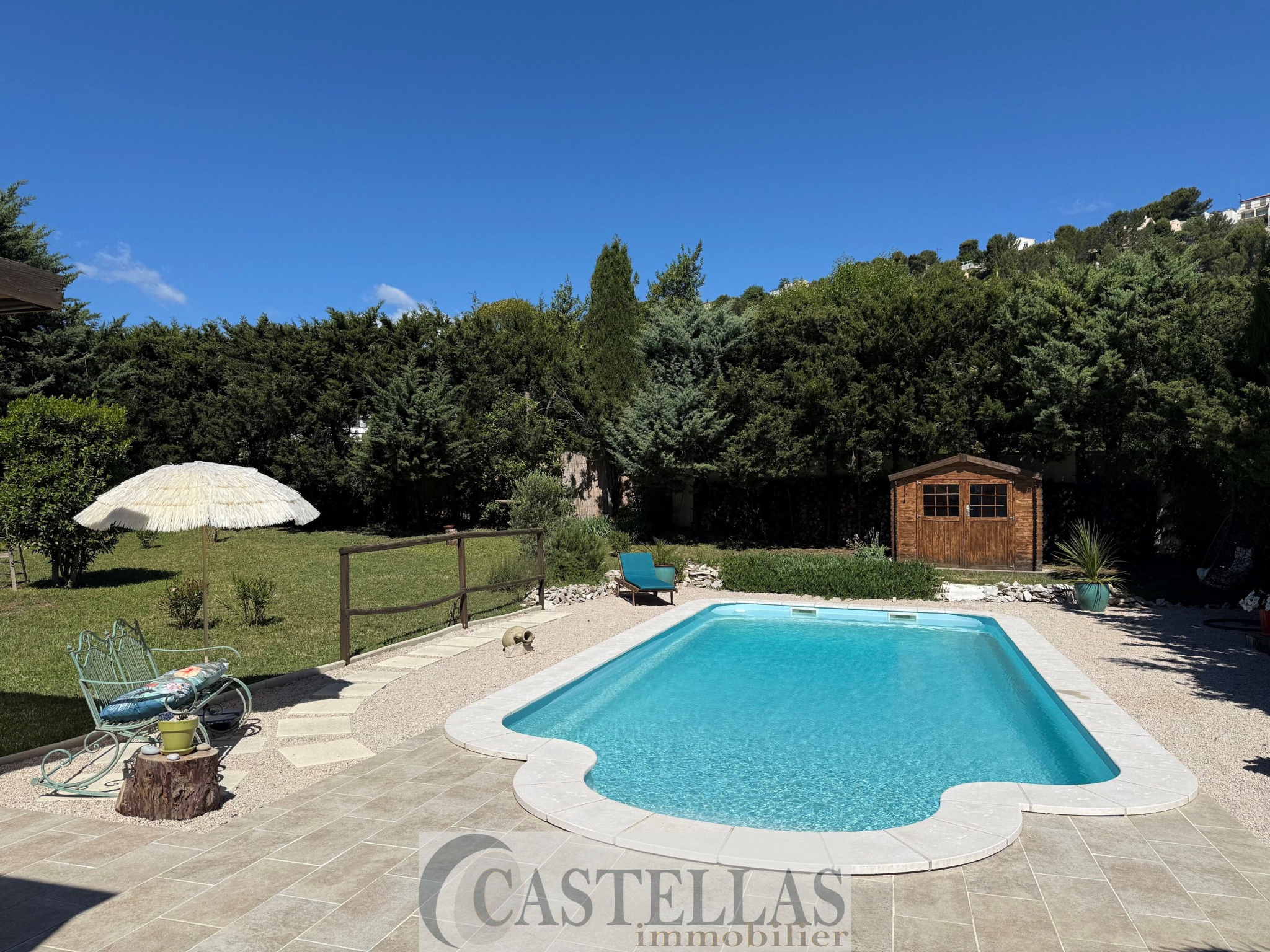 Maison 4 pièces 123 m² · à Carnoux en Provence · 123 m² · 695 000 €