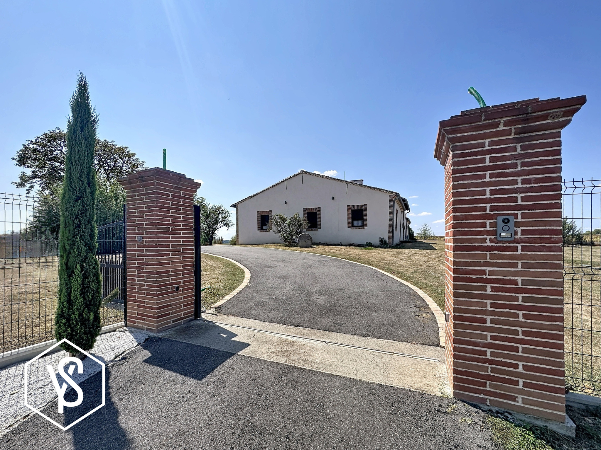 Maison 7 pièces 266 m² · à Loubens Lauragais · 266 m² · 579 000 €