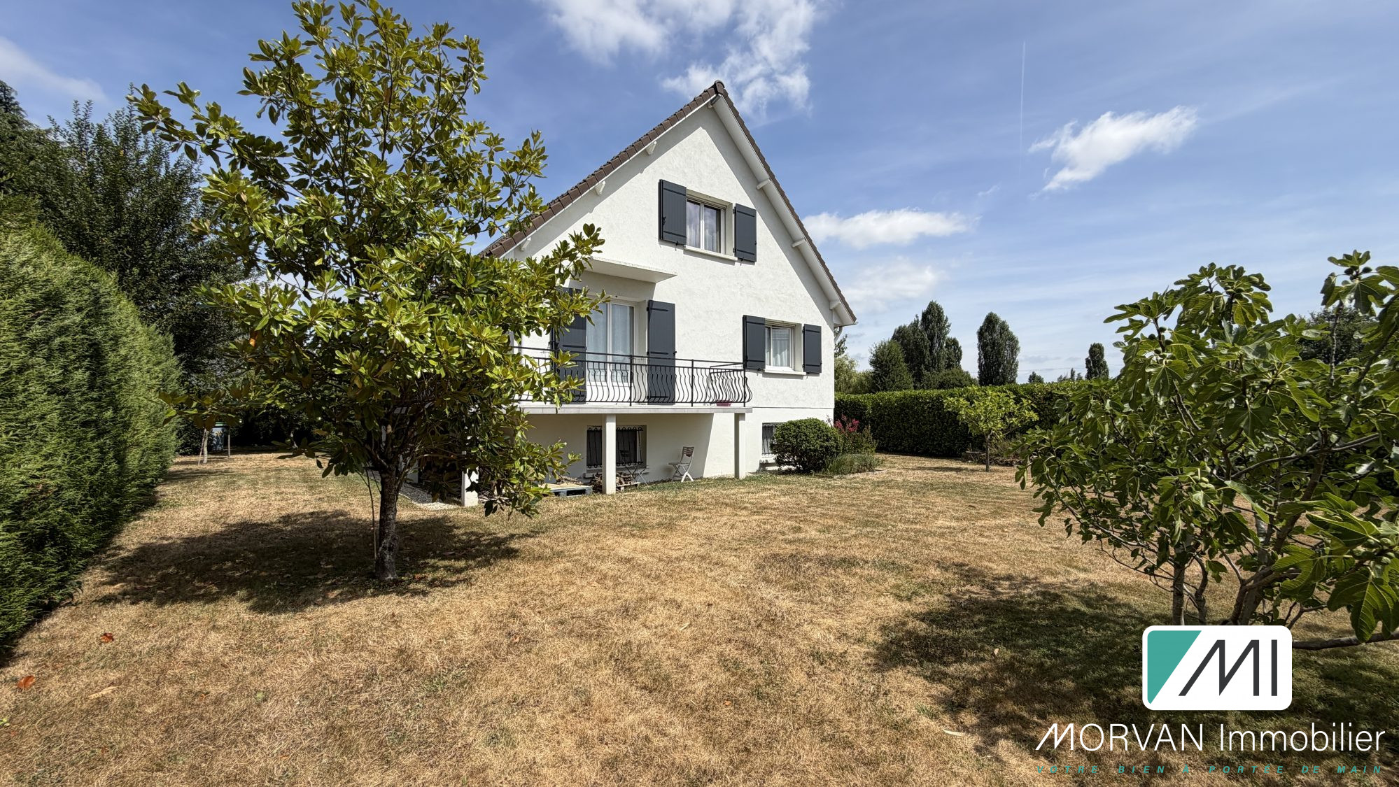 Maison 8 pièces 175 m² · à Les Essarts le Roi · 175 m² · 533 000 €