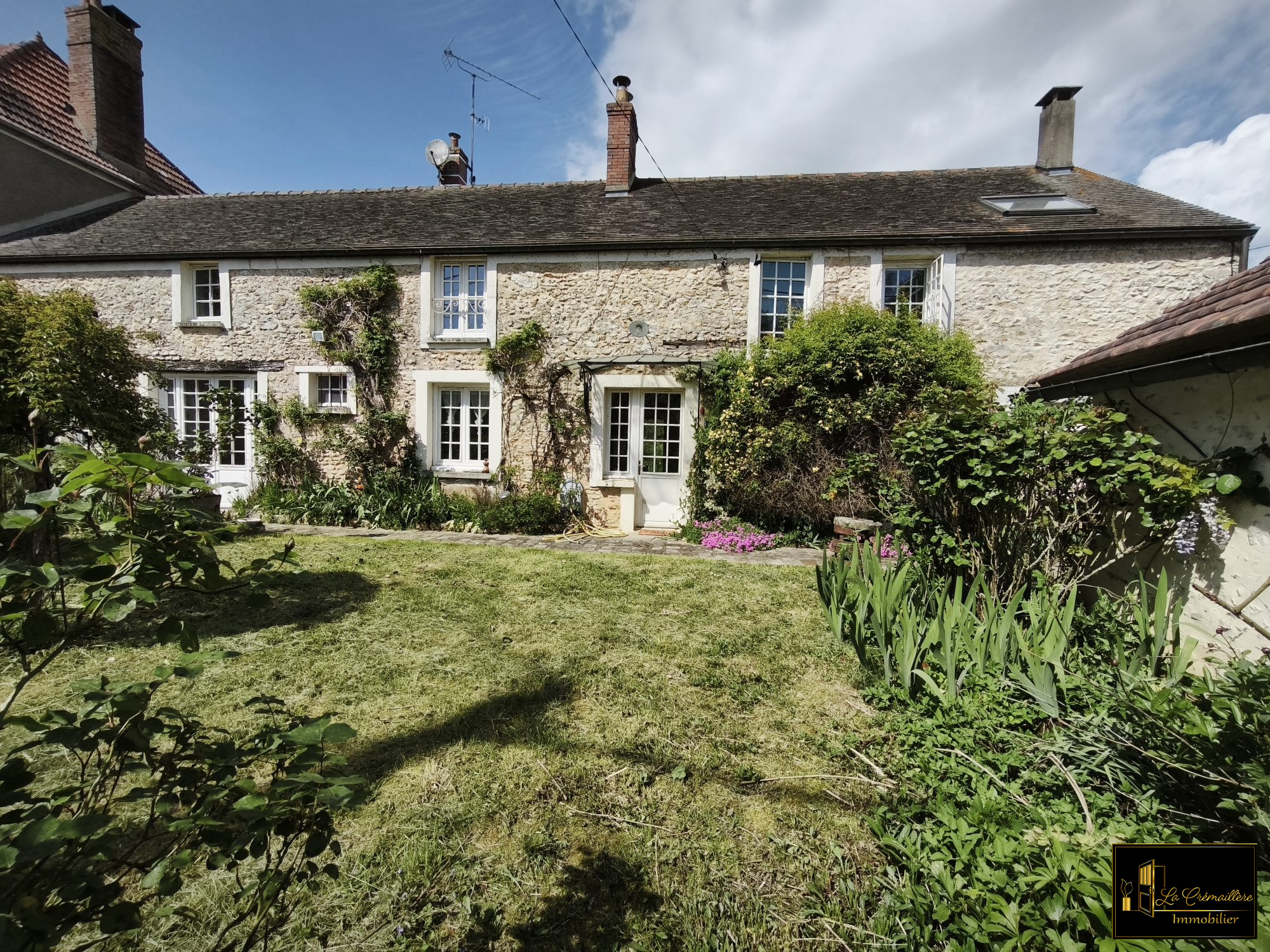 Maison 6 pièces 230 m² · à Richarville · 230 m² · 369 000 €