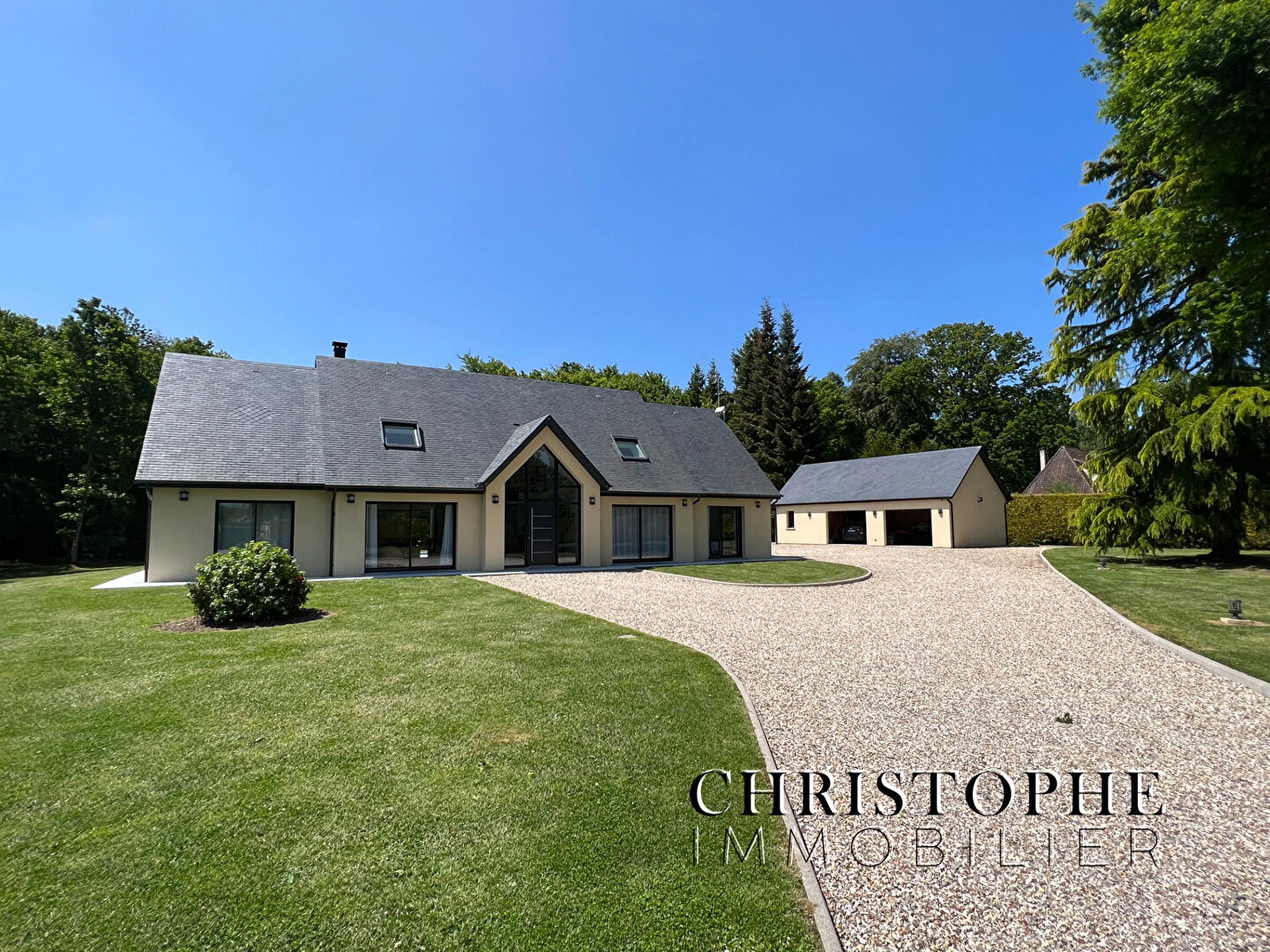 Maison 7 pièces 215 m² · à Conches en Ouche · 215 m² · 649 900 €