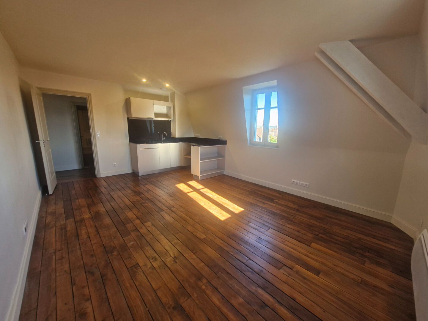 Appartement 2 pièces 45 m² · à Auxerre · 45 m² · 588 €/mois