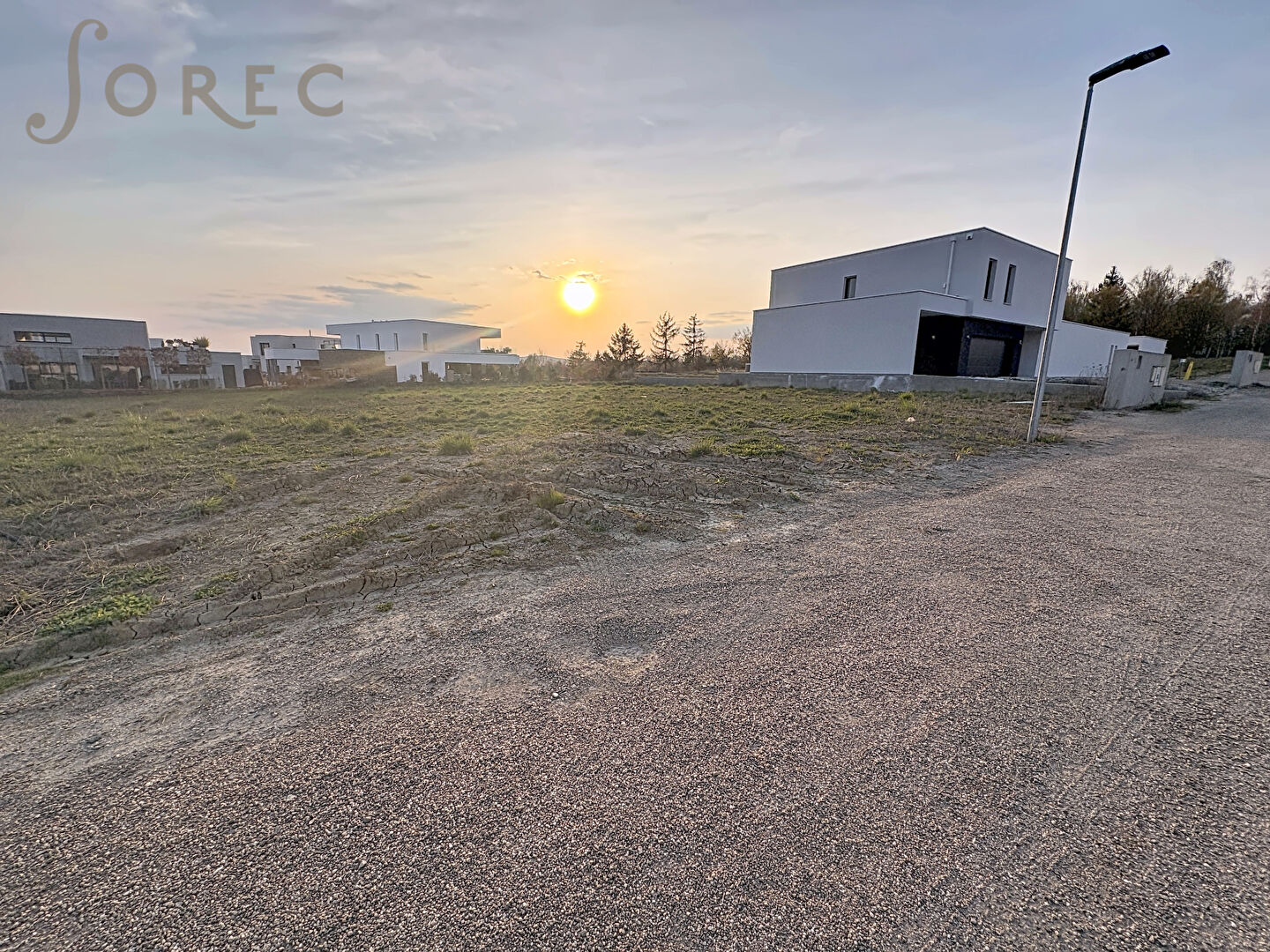 Terrain 885 m² · à Marly · 885 m² · 340 000 €