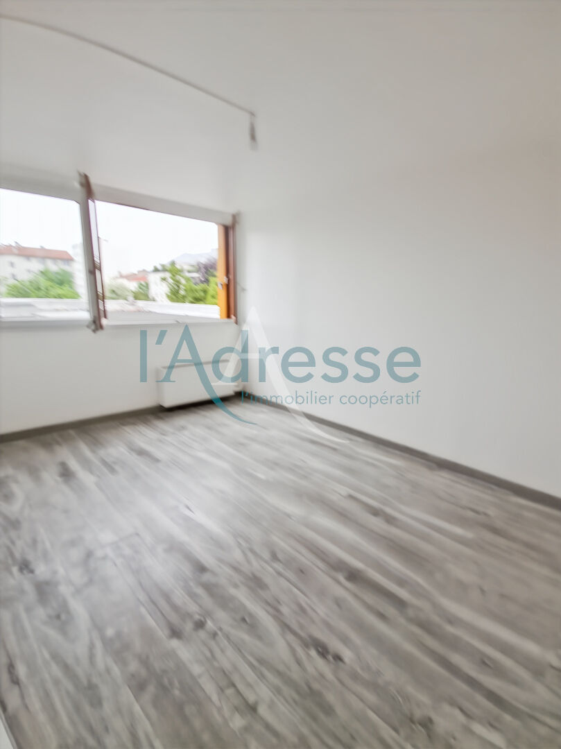 Appartement 1 pièce 26 m² · à Nanterre · 26 m² · 189 000 €
