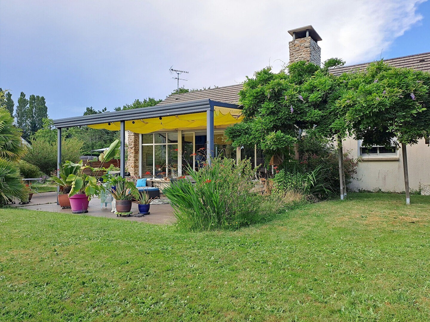 Maison 8 pièces 160 m² · à Les Essarts le Roi · 160 m² · 549 000 €