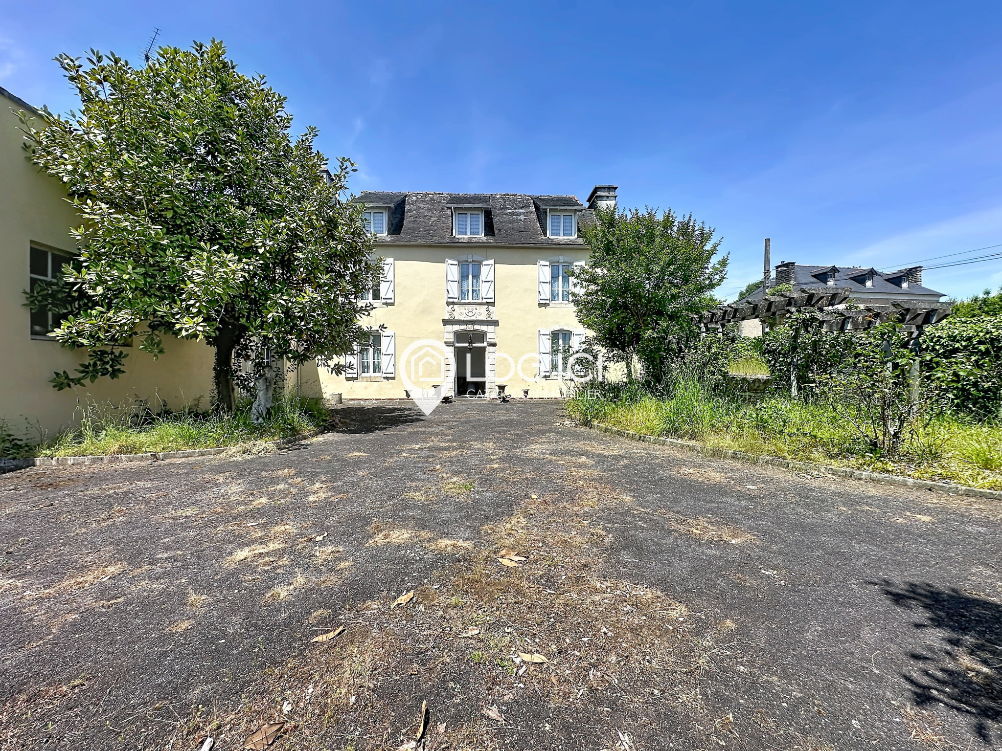 Maison 7 pièces 200 m² · à Benejacq · 200 m² · 213 000 €