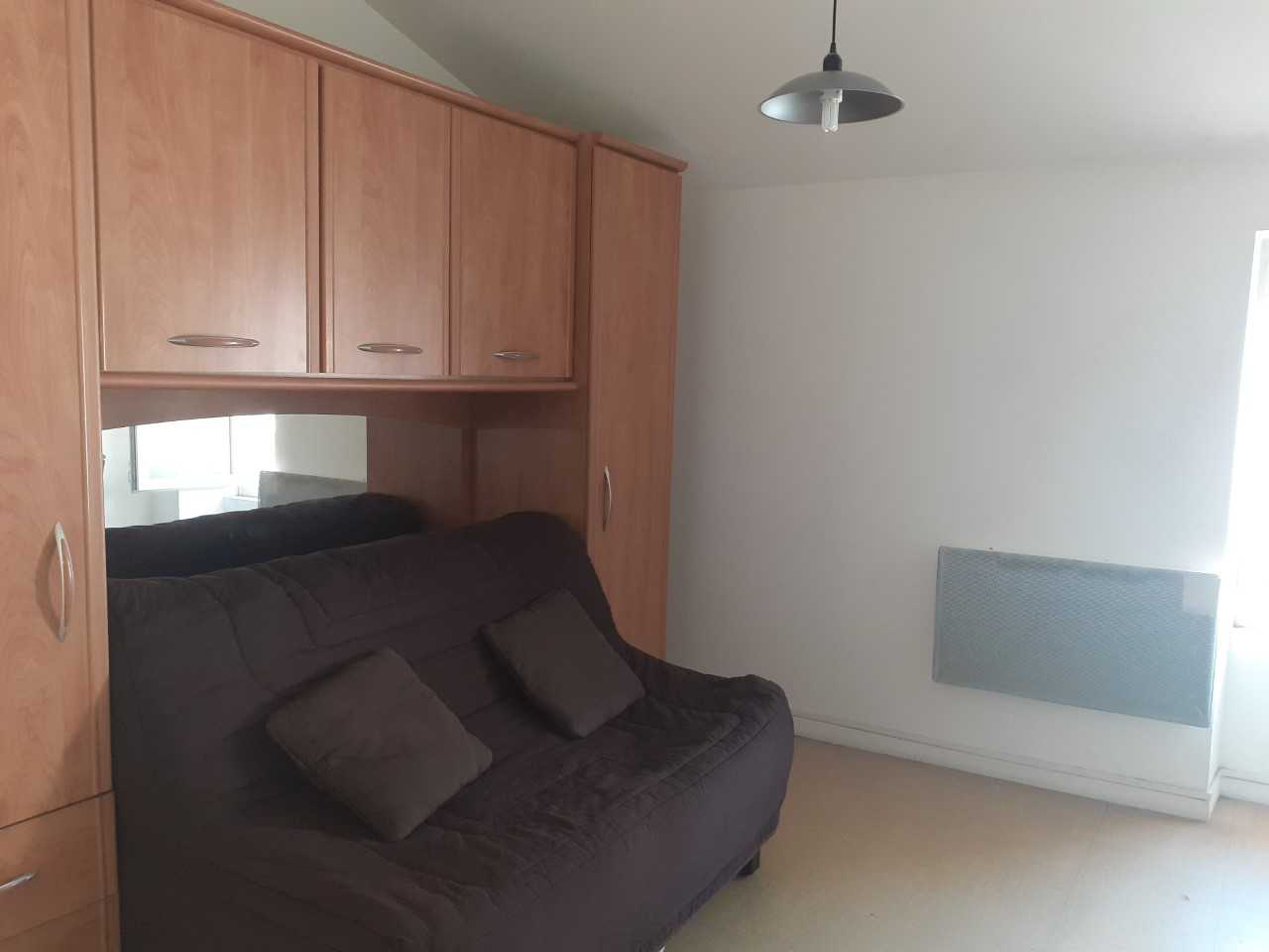 Appartement 1 pièce 14 m² · à Nimes · 14 m² · 320 €/mois