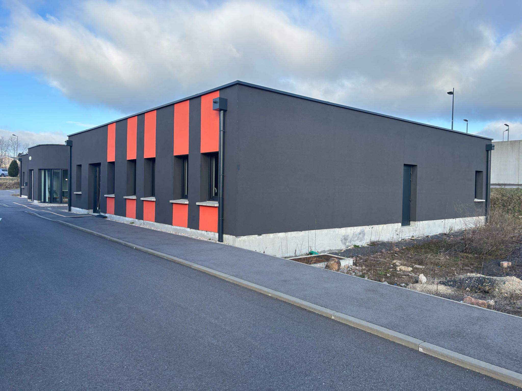 Local commercial 150 m² · à Bruyeres · 150 m² · 420 000 €