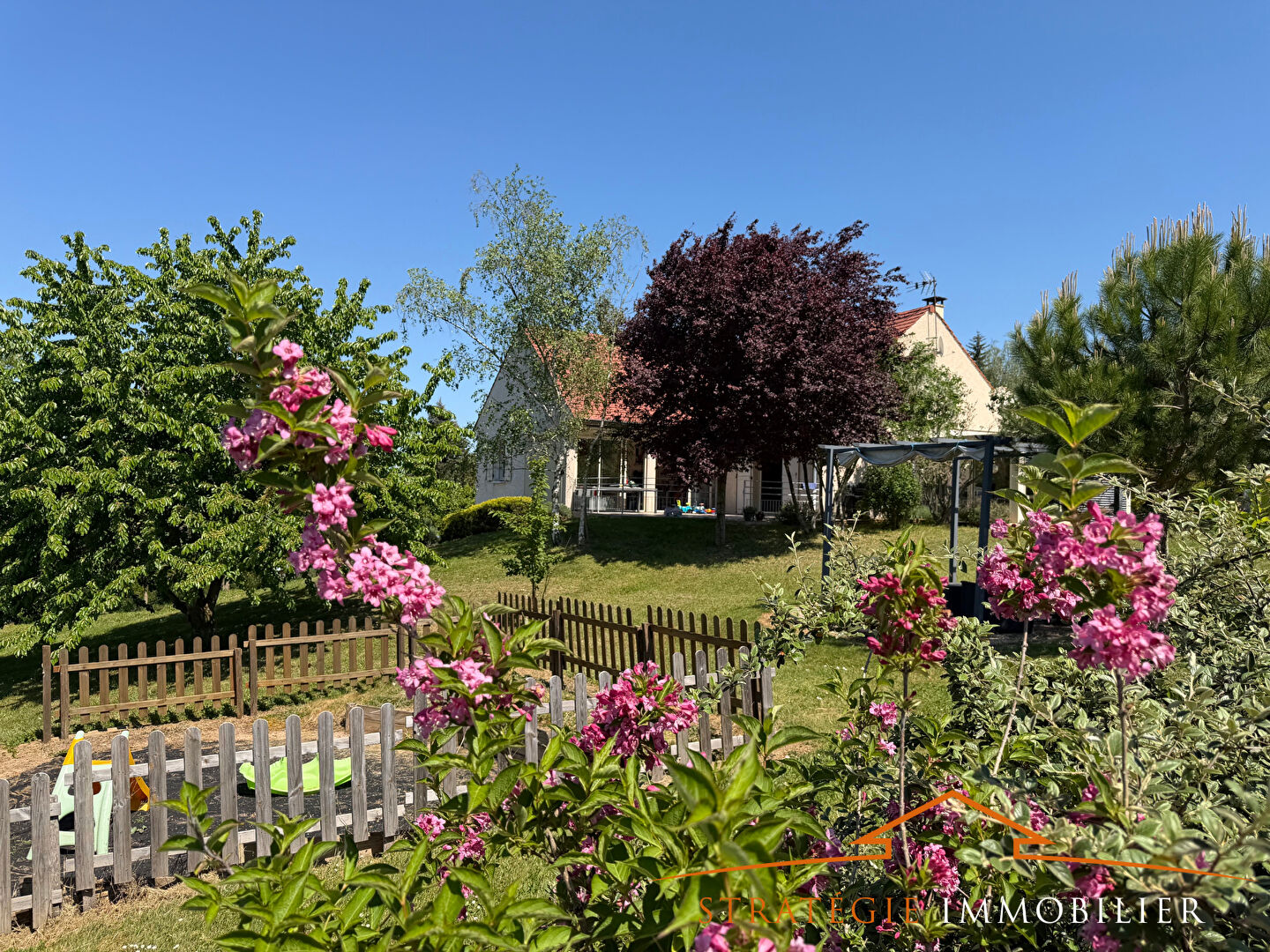 Maison 6 pièces 157 m² · à St Denis de Vaux · 157 m² · 395 000 €