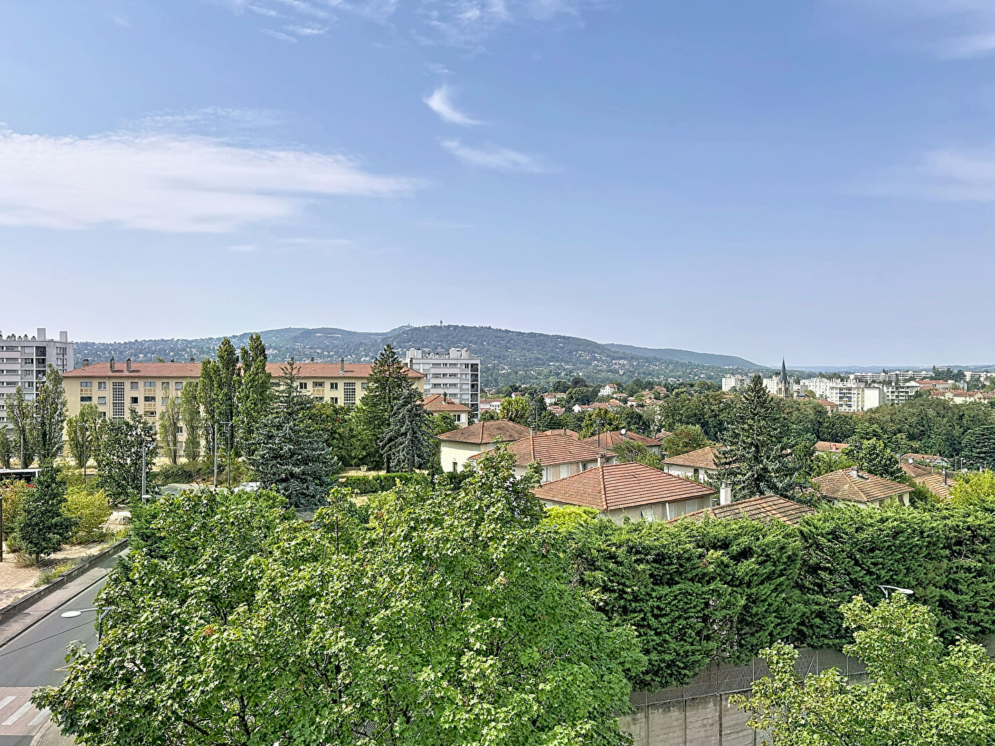 Appartement 5 pièces 115 m² · à Caluire Et Cuire · 115 m² · 360 000 €
