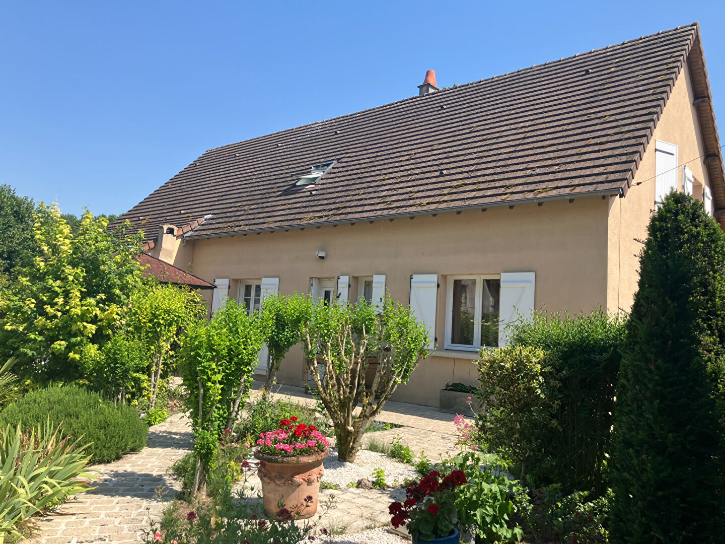 Maison 10 pièces 232 m² · à St Epain · 232 m² · 315 000 €