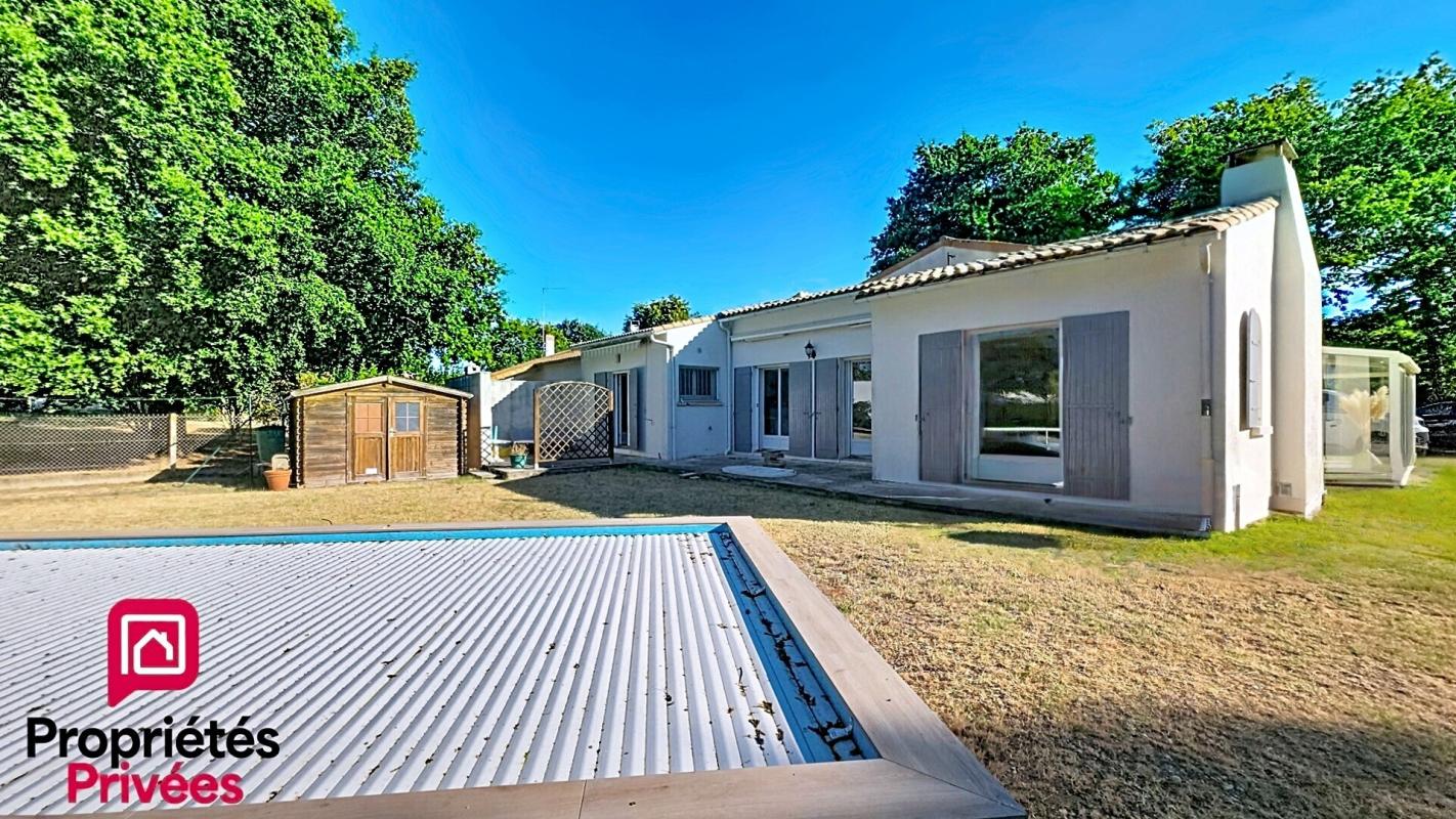 Maison 6 pièces 161 m² · à Etaules · 161 m² · 346 500 €