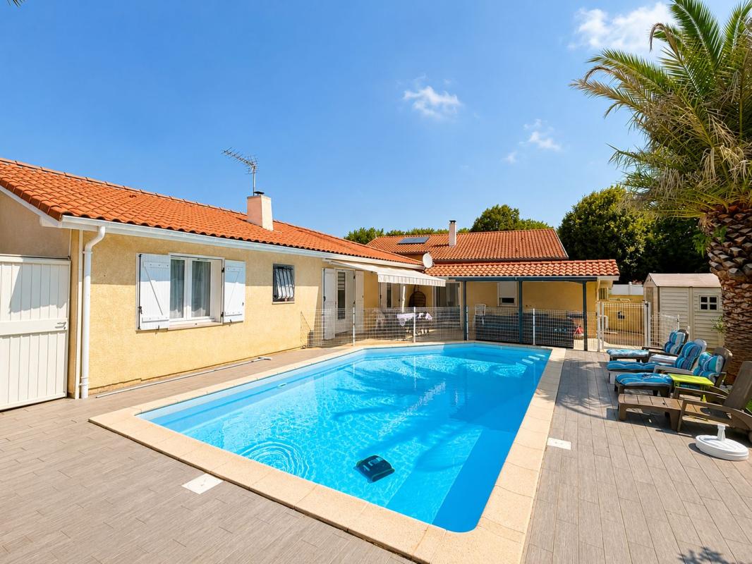 Maison 8 pièces 168 m² · à Saubion · 168 m² · 695 000 €