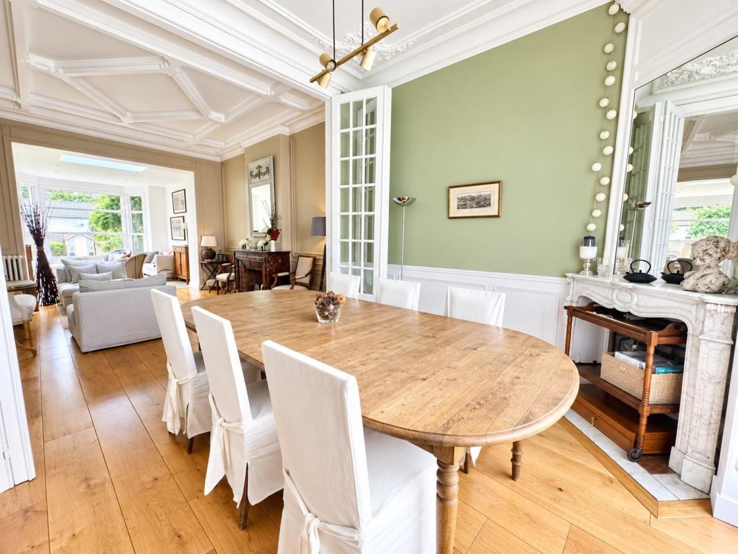 Maison 8 pièces 215 m² · à Croix · 215 m² · 945 000 €