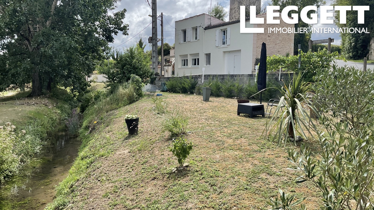 Maison 6 pièces 91 m² · à Saint-Savinien · 91 m² · 248 950 €