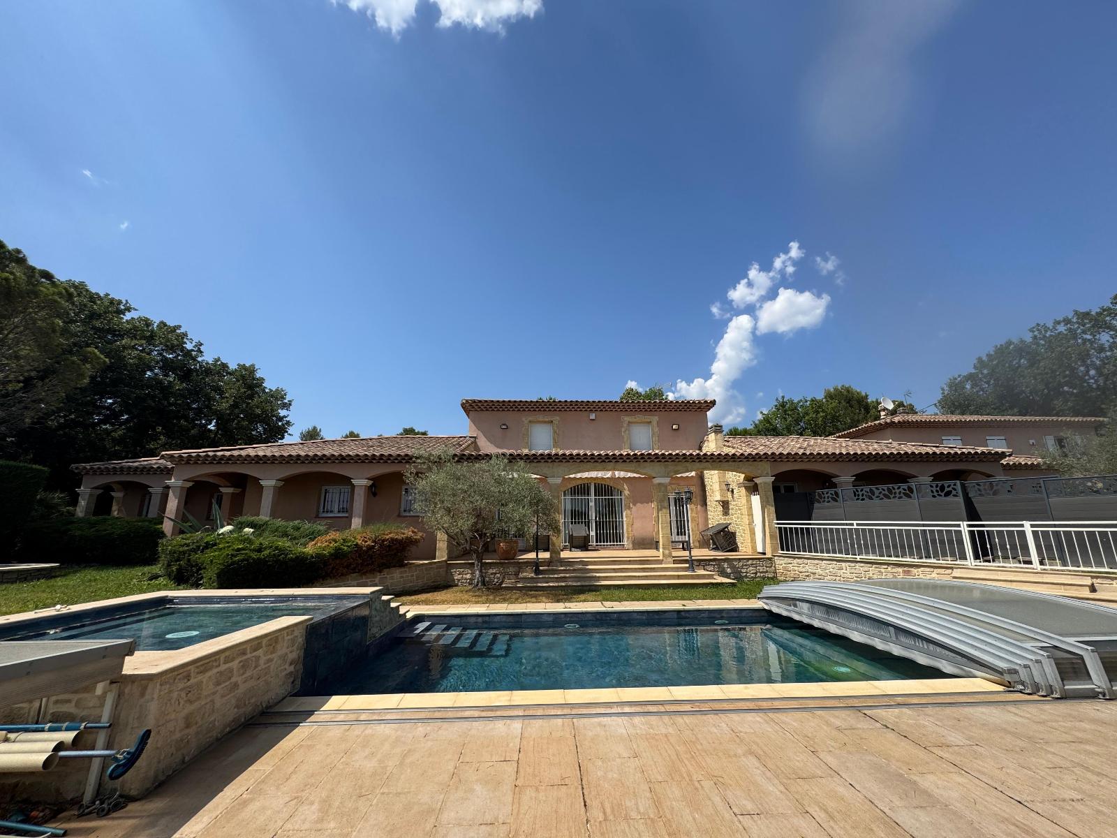 Maison 4 pièces 234 m² · à St Maximin la Ste Baume · 234 m² · 1 299 000 €