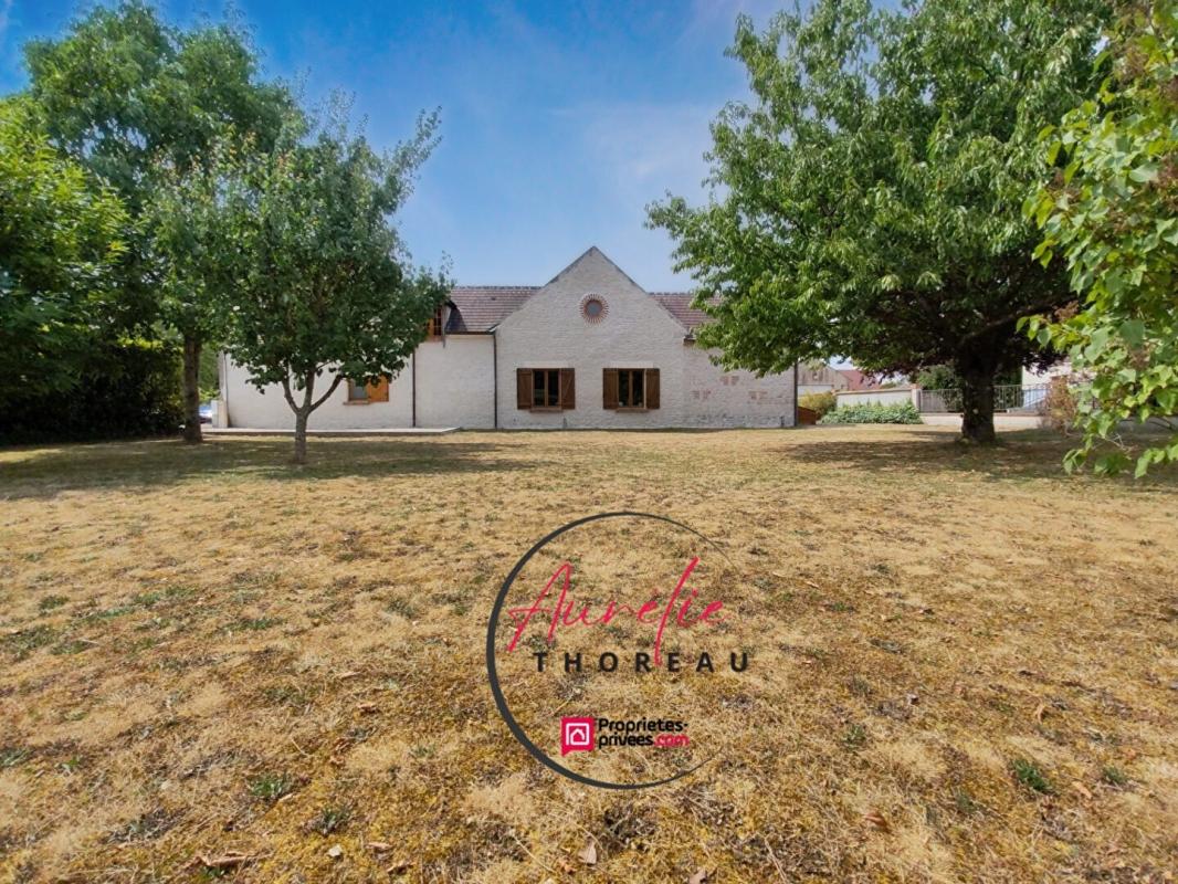 Maison 7 pièces 224 m² · à Neuville aux Bois · 224 m² · 319 900 €