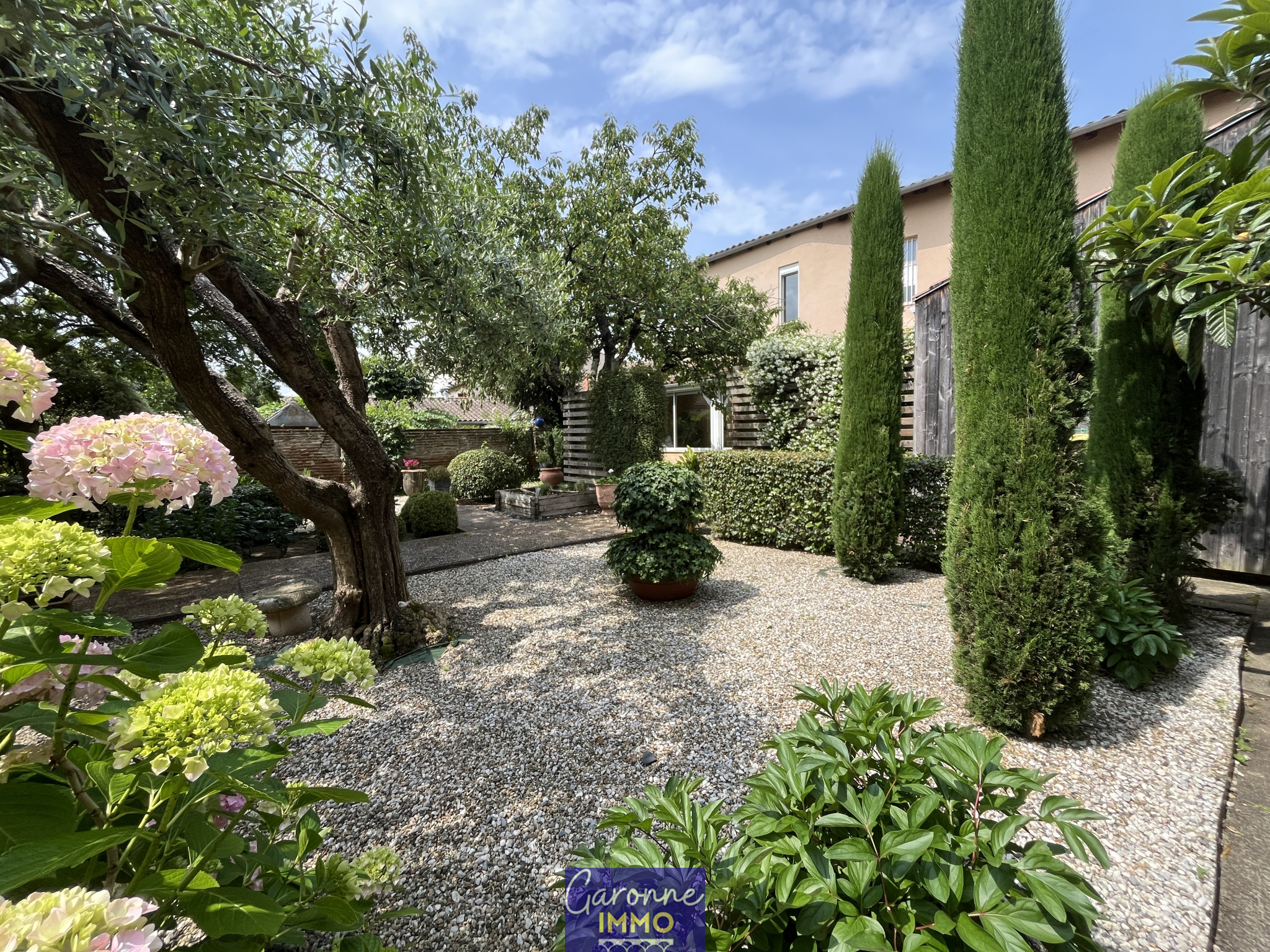 Maison 7 pièces 240 m² · à Tonneins · 240 m² · 195 000 €